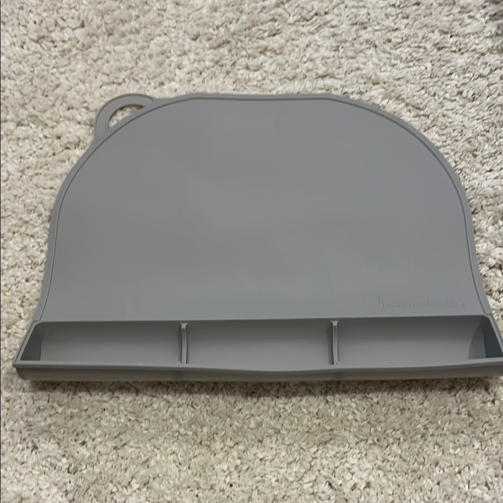 UpwardBaby Gray Silicone Placemat
